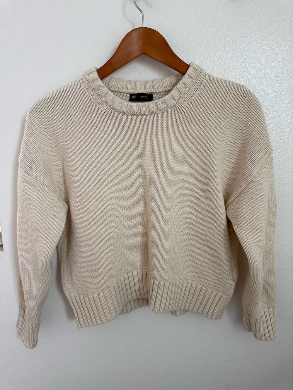 GAP Women's Neutral Beige Crewneck Sweater - Picture 5 of 5
